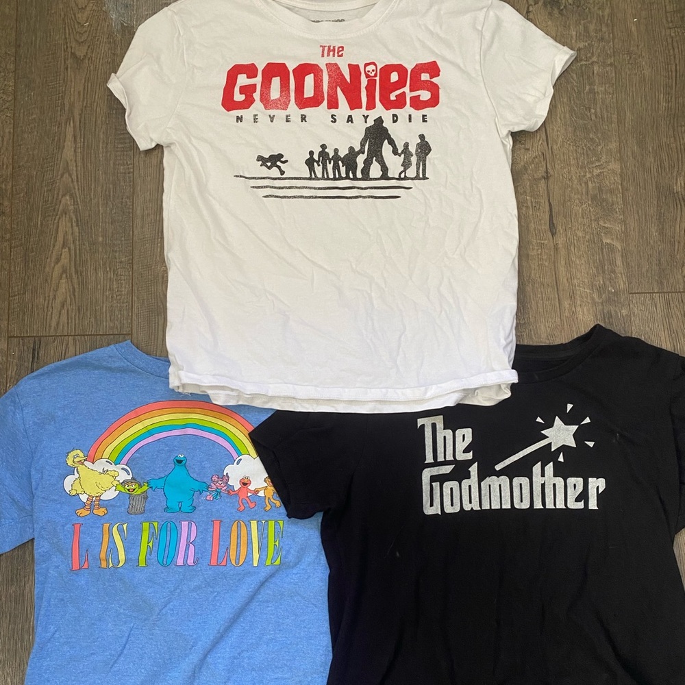 graphic tees
